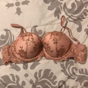 Victoria’s Secret bra